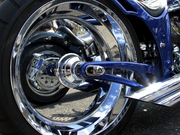 Motorrad mit Chromfelge