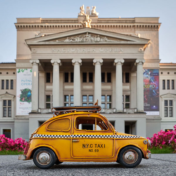 Taxi zur lettischen Nationaloper, Riga, Lettland