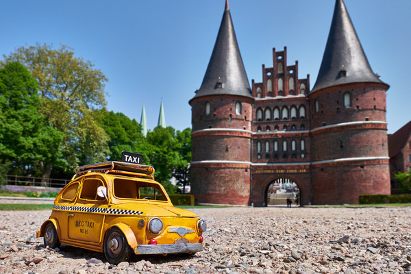Taxi zum Holstentor, Lübeck, Deutschland