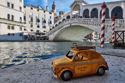 Taxi zur Rialto-Brücke, Venedig, Italien